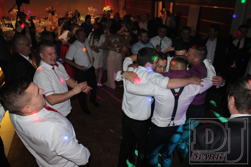 Svadba Archív Vín ( Viecha Vráble, Nitra, DJ Mark )